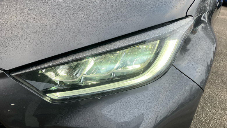 Toyota Yaris 1.5 Hybrid Design 5dr CVT Hybrid Hatchback